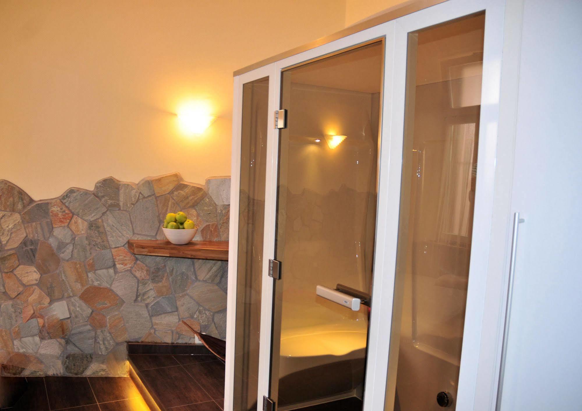 Kaiserhof Hotel 4*