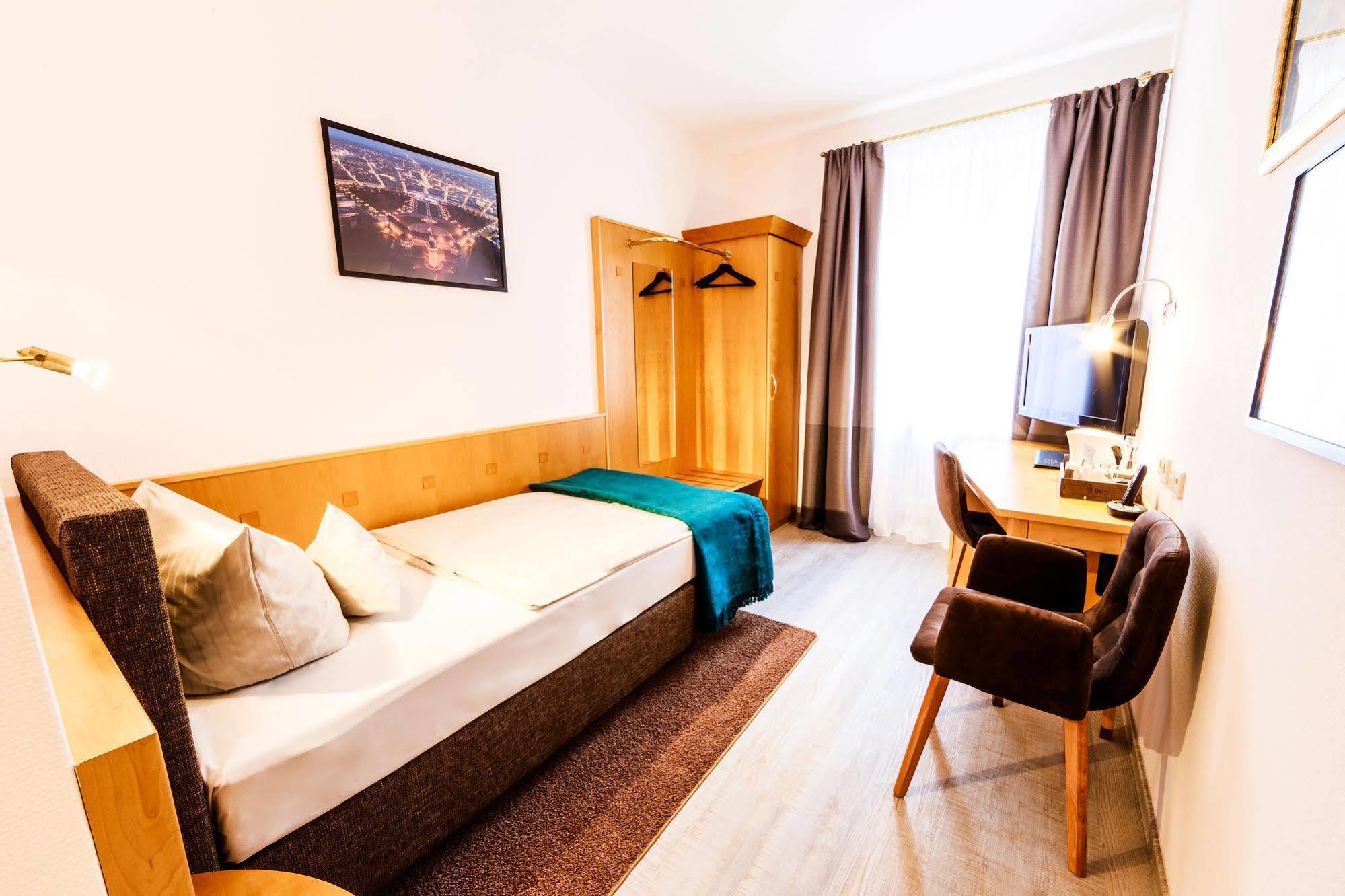 Kaiserhof 4* Karlsruhe