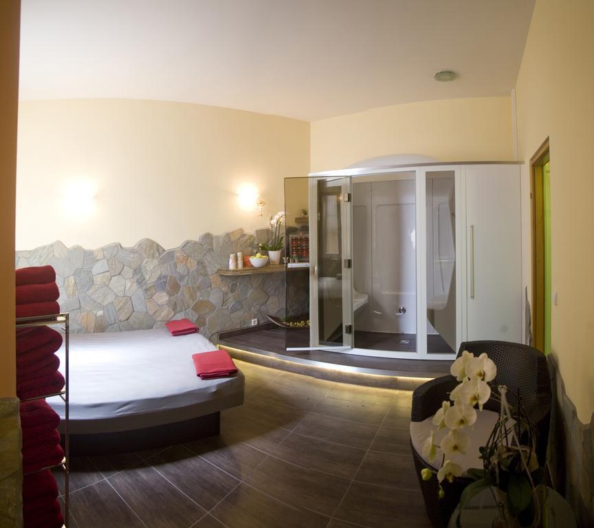 Kaiserhof Hotel 4*